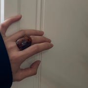 New Vintage Trendy Large Finger Rings for Women Exaggerated Amber Color Resin Temperament Geometric Finger Ring Punk Jewelry
